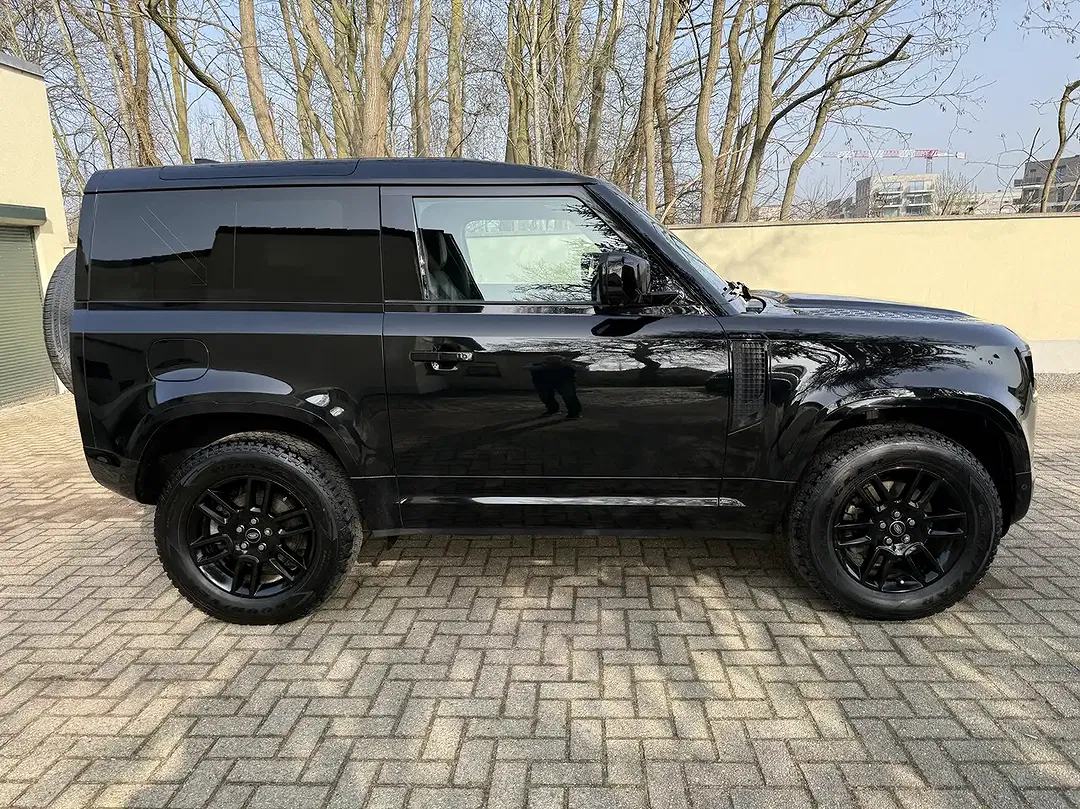 Land Rover Defender D200 3.0 MHEV 90 X-Dynamic S - Thumbnail 3