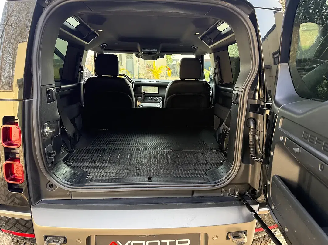 Land Rover Defender D200 3.0 MHEV 90 X-Dynamic S - Thumbnail 6