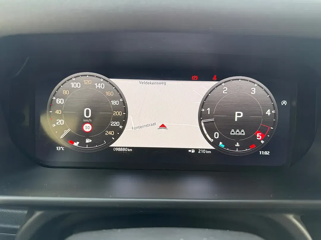 Land Rover Defender D200 3.0 MHEV 90 X-Dynamic S - Thumbnail 7