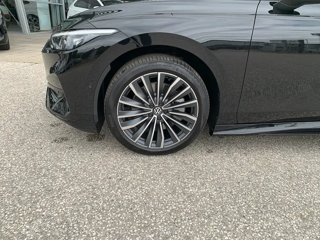 Volkswagen ID.7 Pure Business - Thumbnail 5