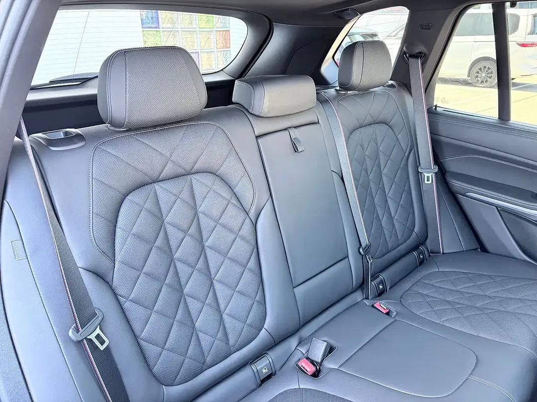 BMW X5 M Sport Pro - Thumbnail 13