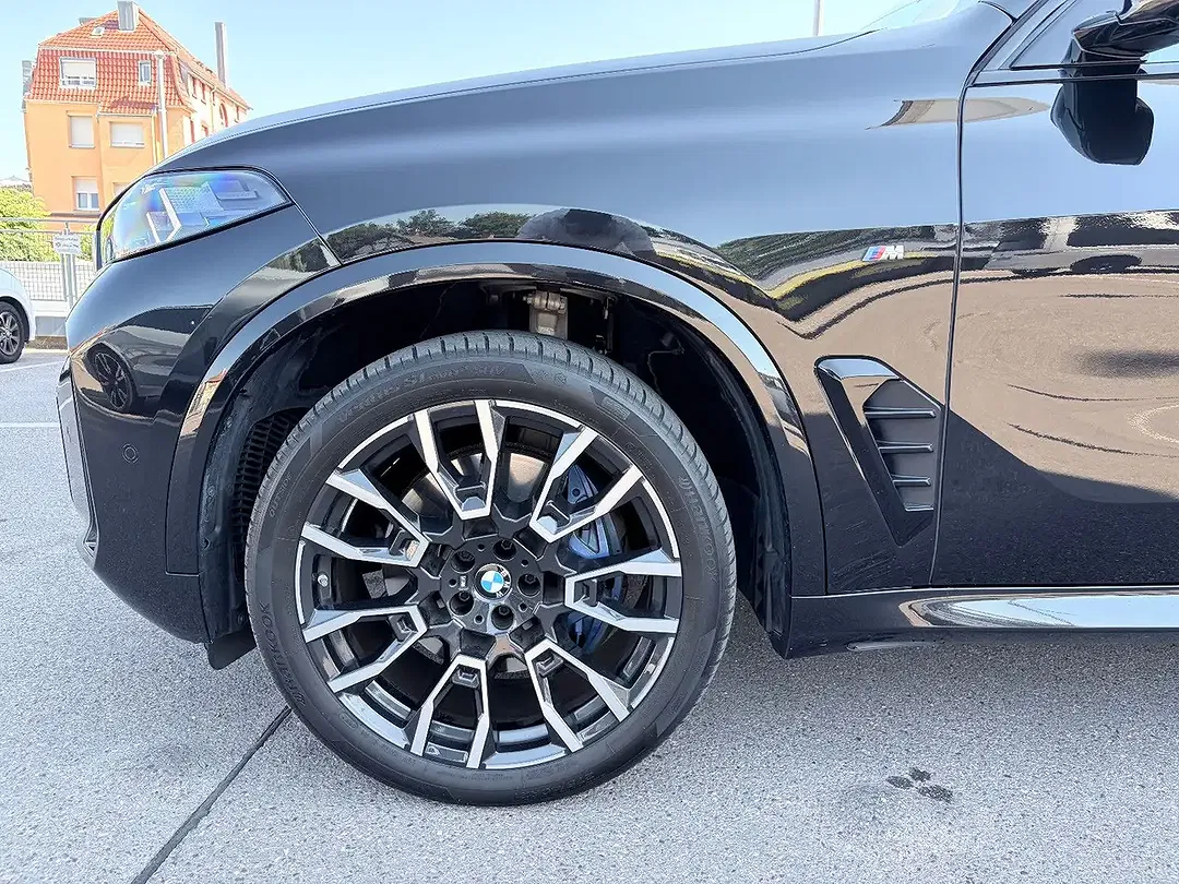 BMW X5 M Sport Pro - Thumbnail 9