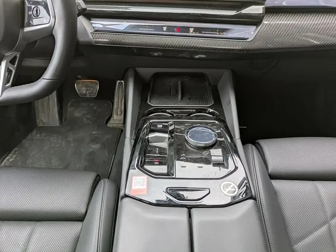 BMW 520 Touring M Sport - Thumbnail 9