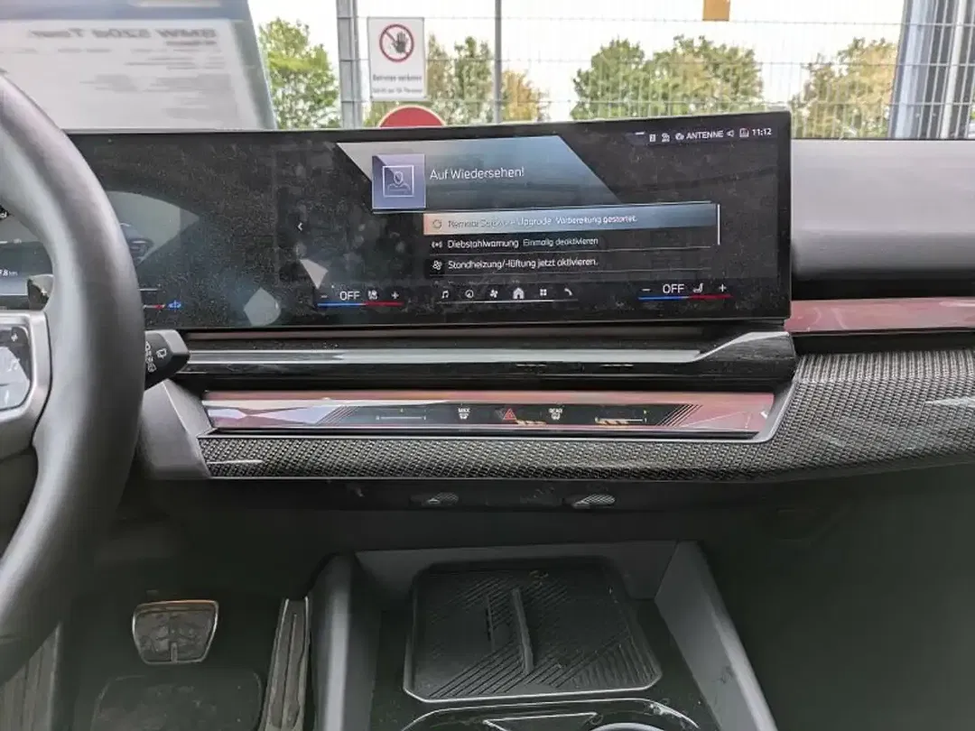 BMW 520 Touring M Sport - Thumbnail 8