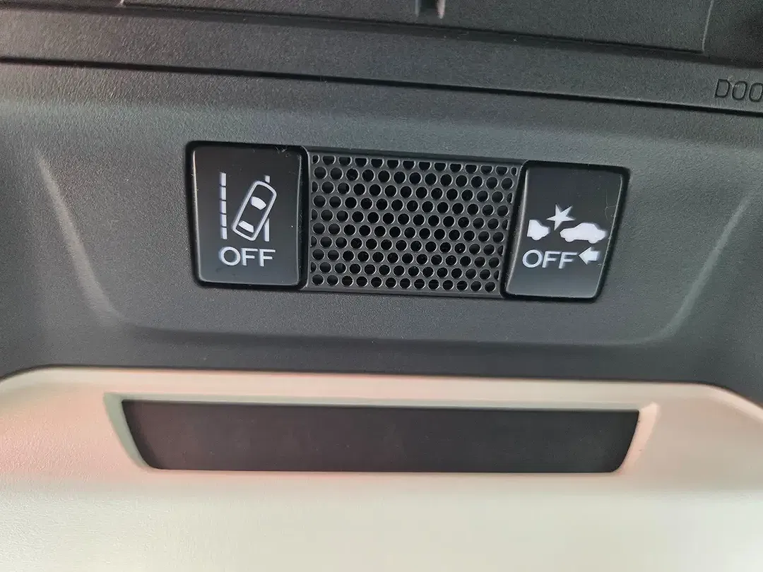 Subaru XV 2.0 Hybrid Lineartronic Comfort - Thumbnail 11