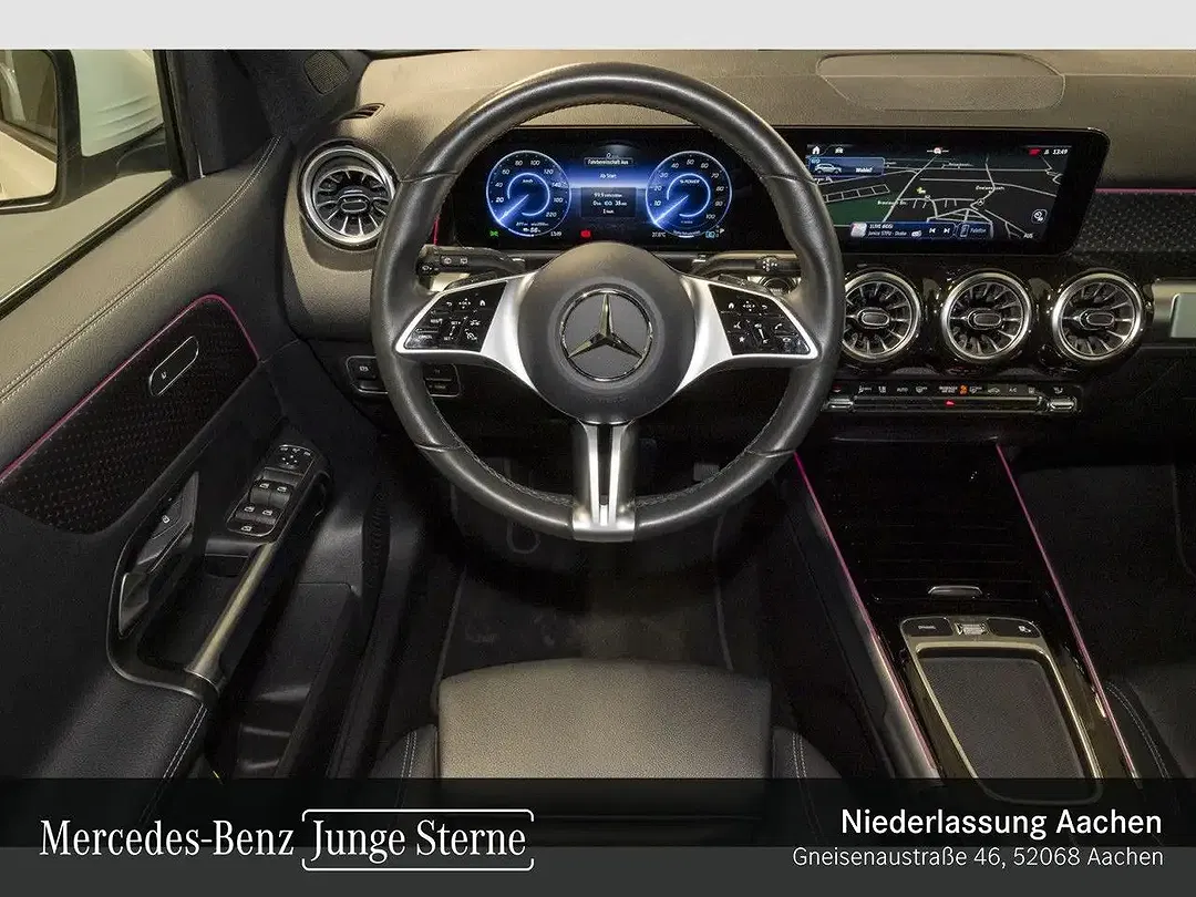 Mercedes-Benz EQB 250 - Thumbnail 11