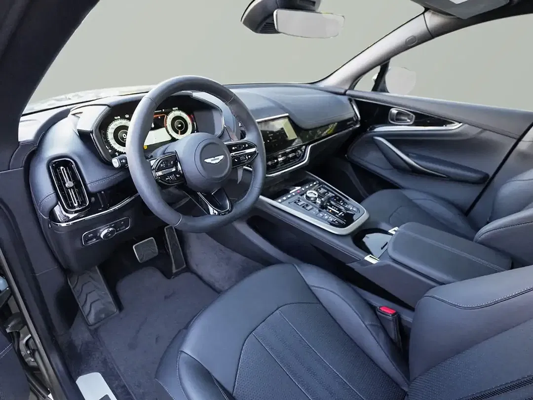 Aston Martin DBX 707 - Thumbnail 10