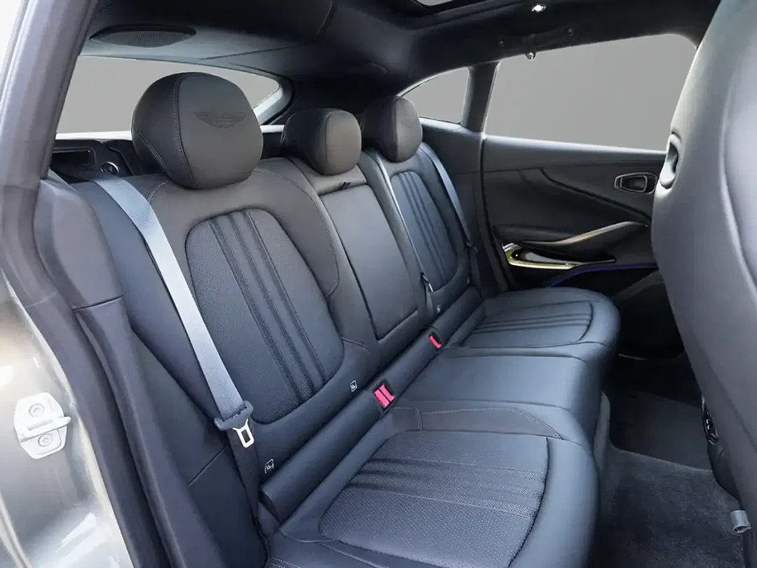 Aston Martin DBX 707 - Thumbnail 20