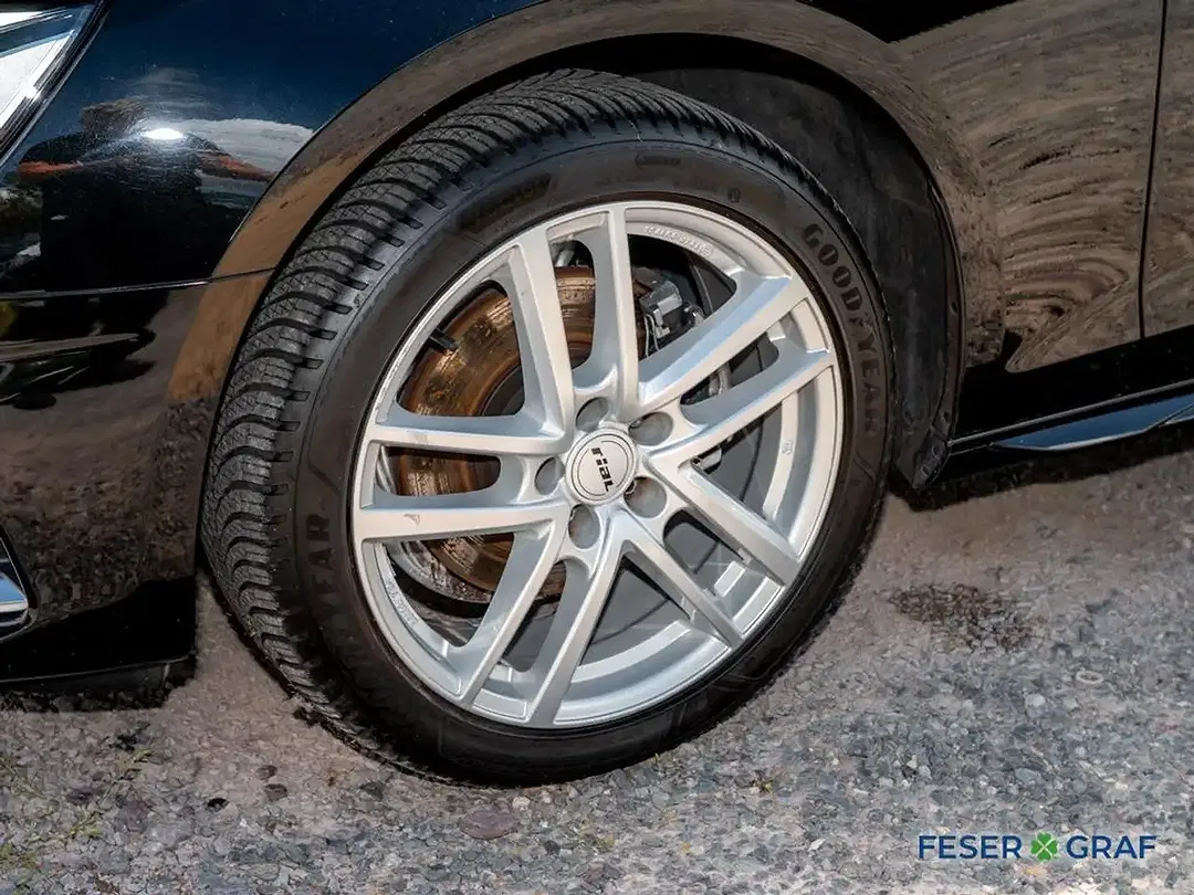 Audi A4 S tronic Avant sport - Thumbnail 10
