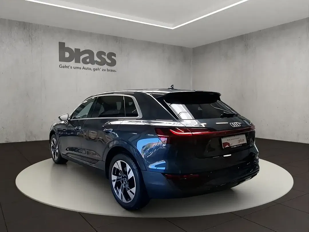 Audi Q8 e-tron 55 quattro advanced - Thumbnail 3