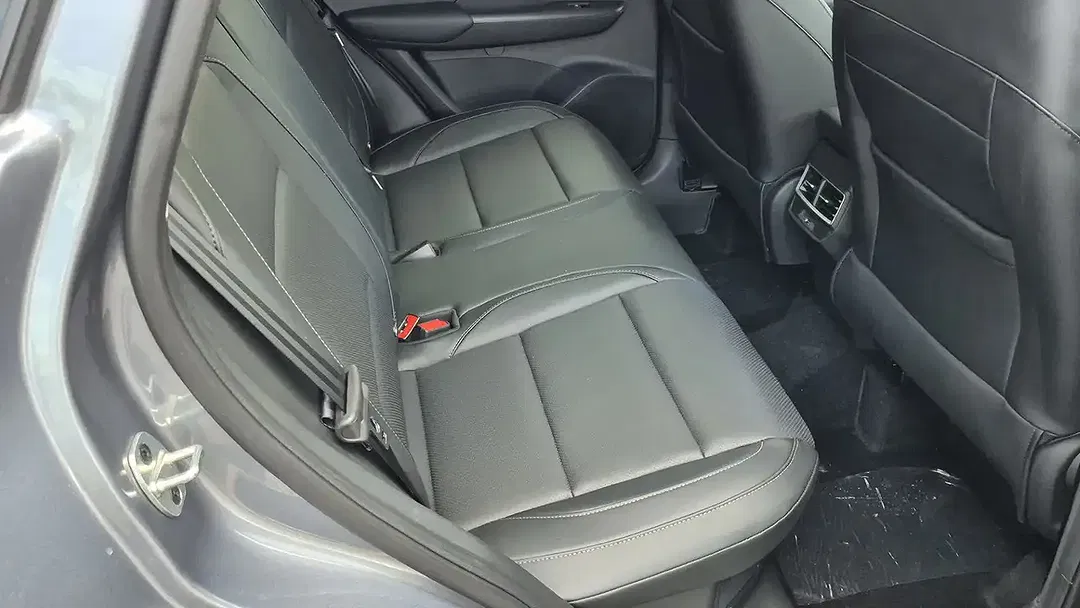 MG ZS 1.5 Hybrid+ Luxury - Thumbnail 11