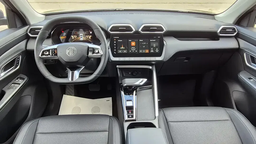 MG ZS 1.5 Hybrid+ Luxury - Thumbnail 9