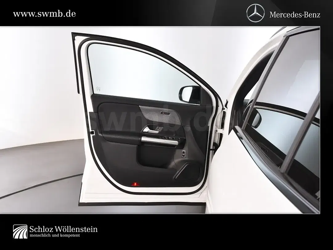 Mercedes-Benz EQA 300 4MATIC Night - Thumbnail 4