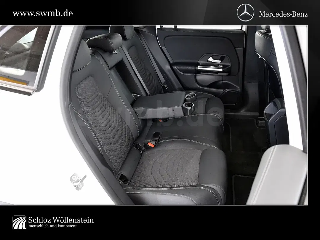 Mercedes-Benz EQA 300 4MATIC Night - Thumbnail 6
