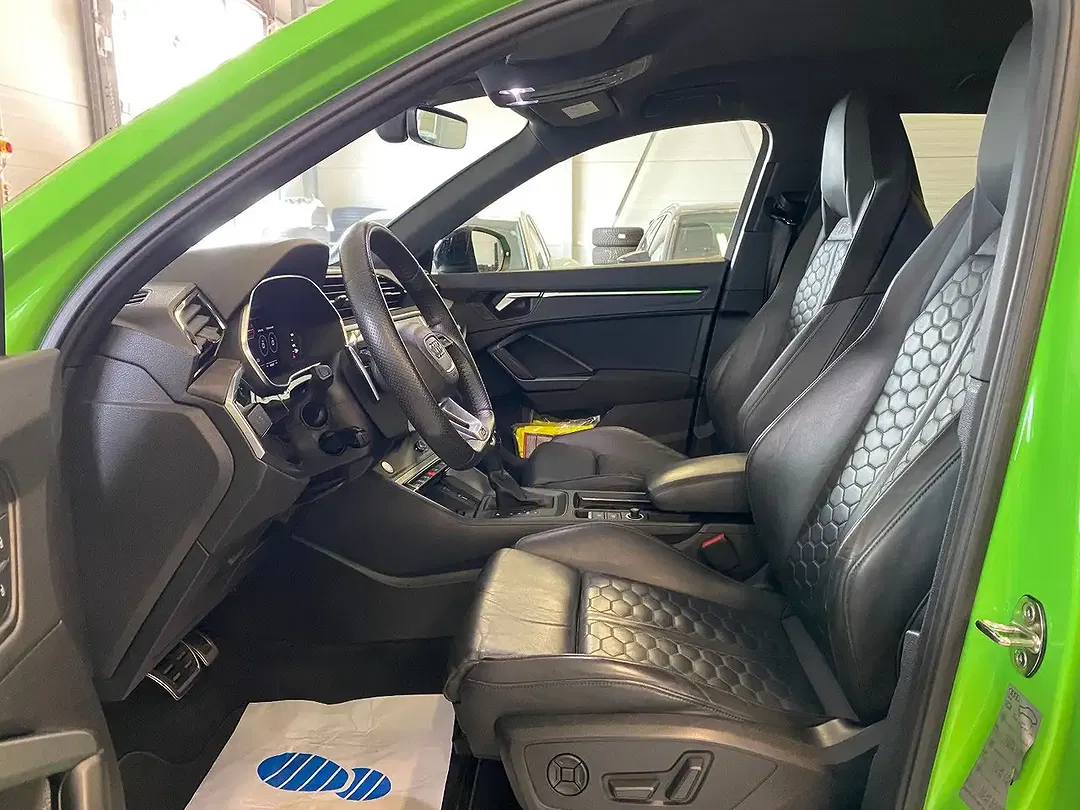 Audi RS Q3 2.5 TFSI - Thumbnail 12