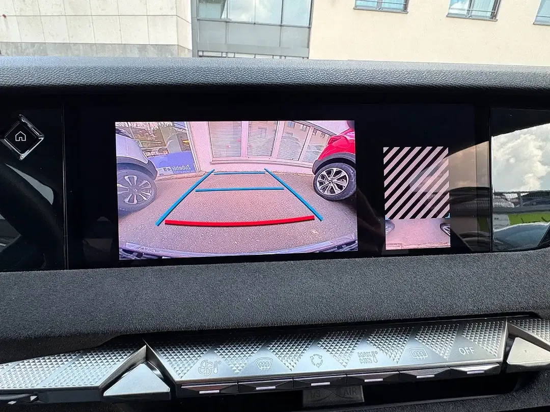 DS Automobiles DS 4 - Thumbnail 12