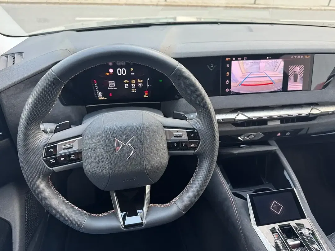 DS Automobiles DS 4 - Thumbnail 14