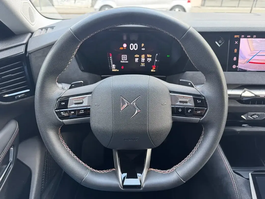 DS Automobiles DS 4 - Thumbnail 15