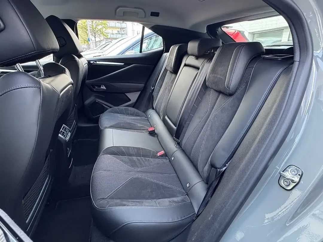 DS Automobiles DS 4 - Thumbnail 9