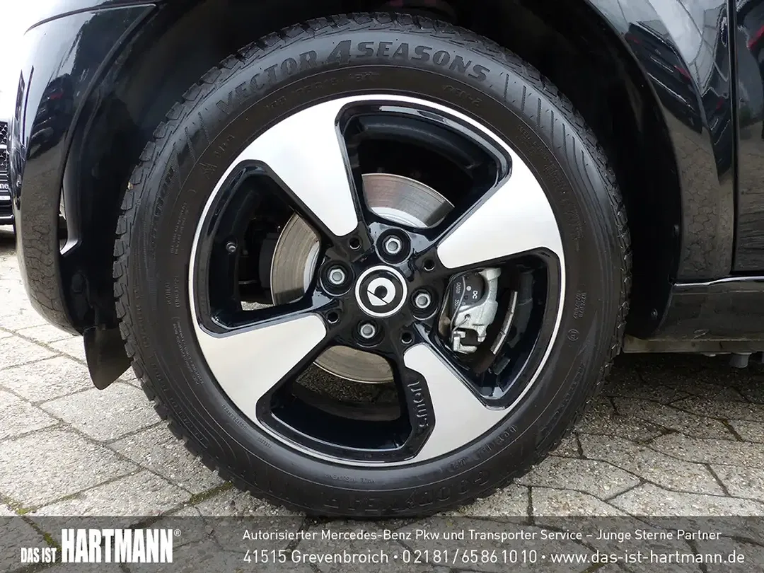 smart forTwo - Thumbnail 11
