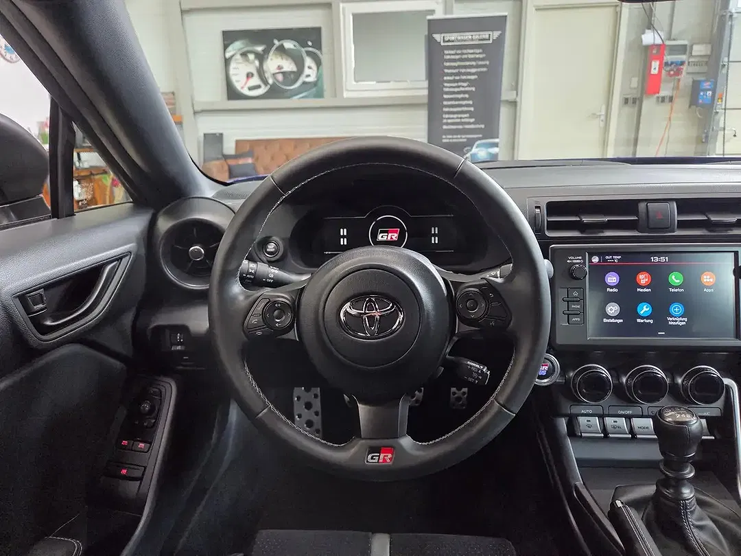 Toyota GR86 - Thumbnail 21