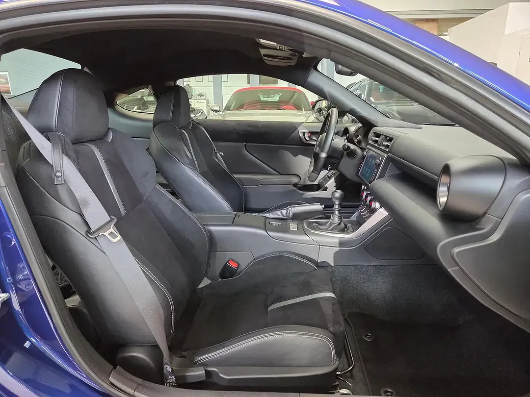 Toyota GR86 - Thumbnail 24
