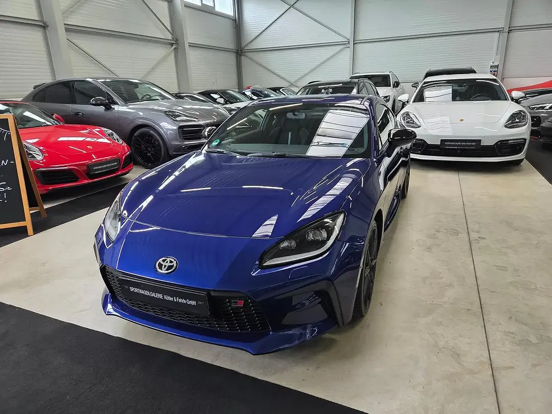 Toyota GR86 - Thumbnail 5