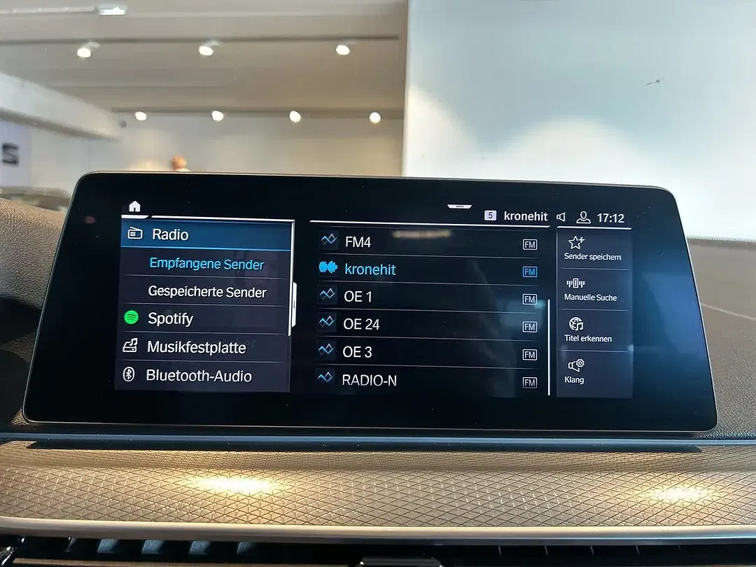 BMW 530 AUT xDrive - Thumbnail 19