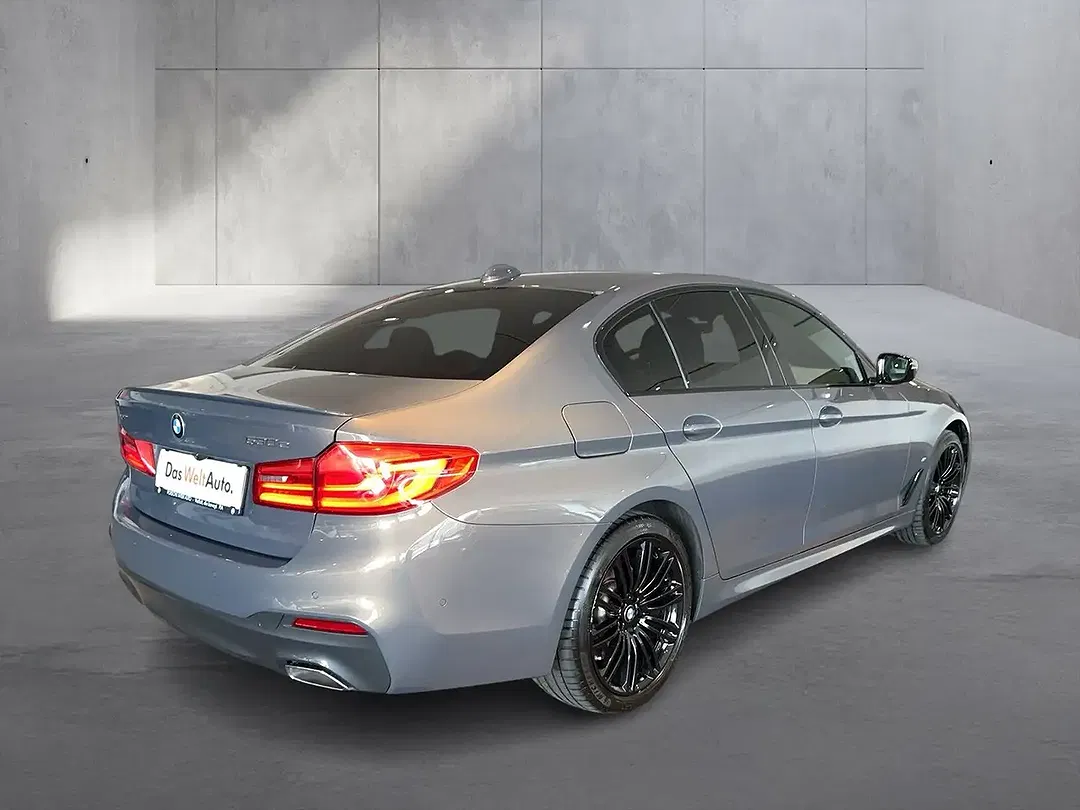 BMW 530 AUT xDrive - Thumbnail 5