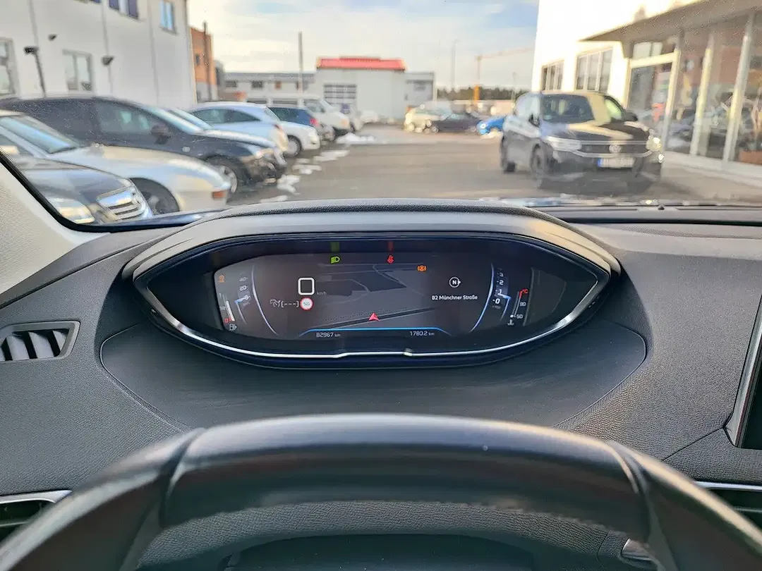 Peugeot 3008 HDi Allure - Thumbnail 8