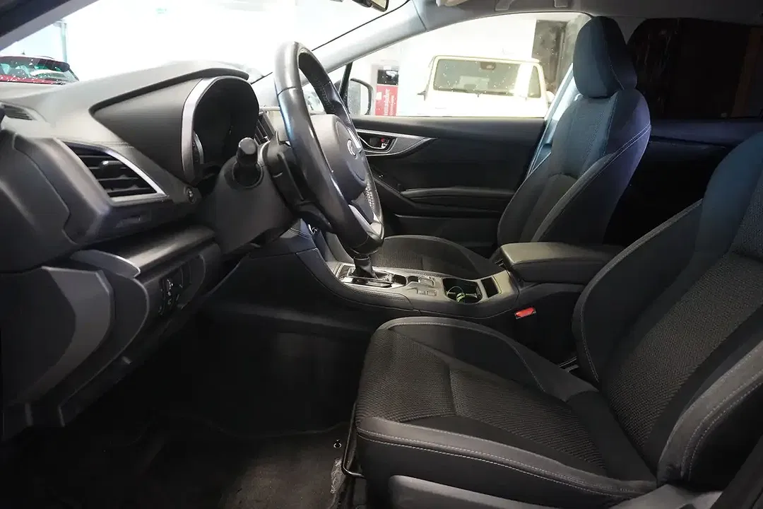 Subaru Impreza AUT AWD Exclusive - Thumbnail 8