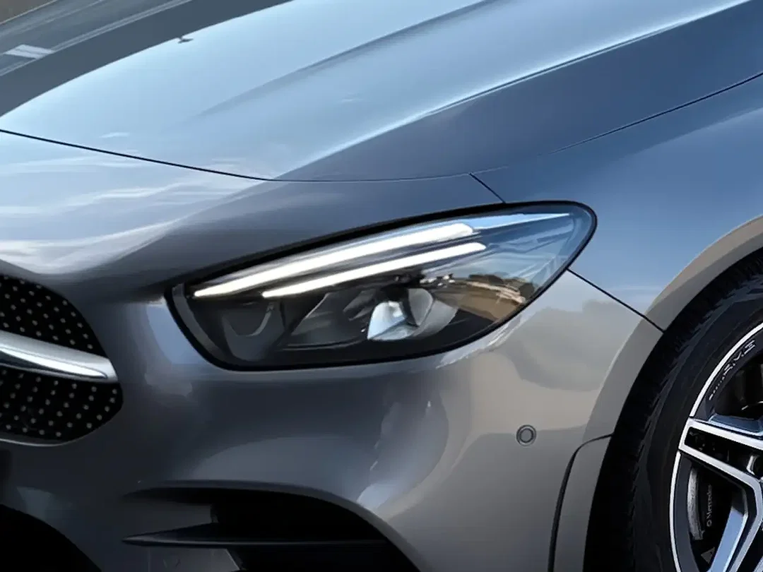 Mercedes-Benz B 180 AMG - Afbeelding 1