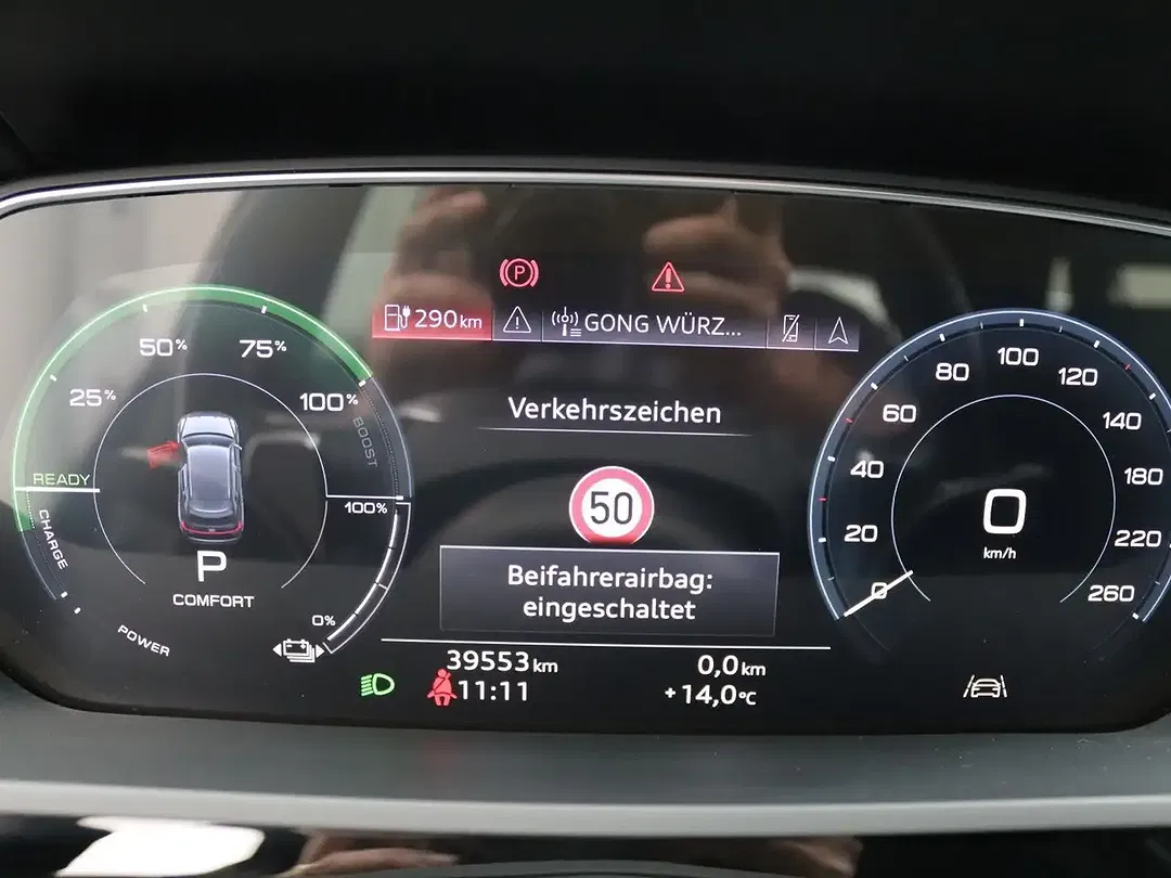 Audi Q8 e-tron 50 quattro advanced - Thumbnail 11