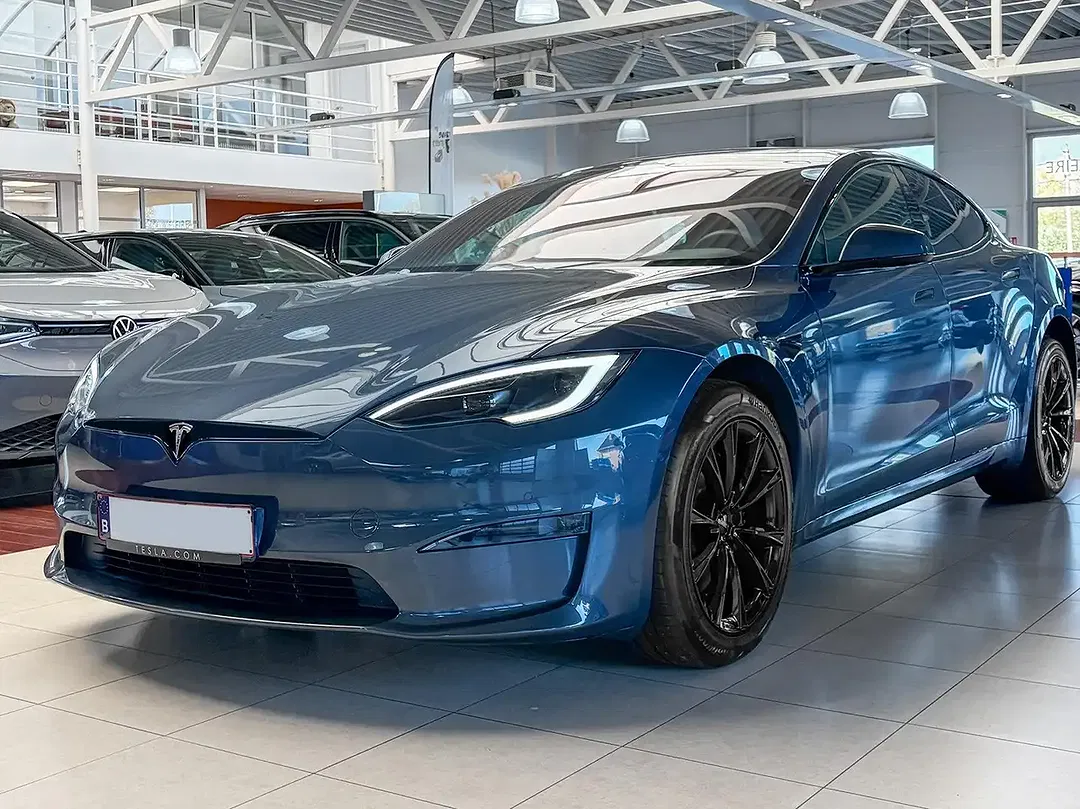 Tesla Model S - foto 1