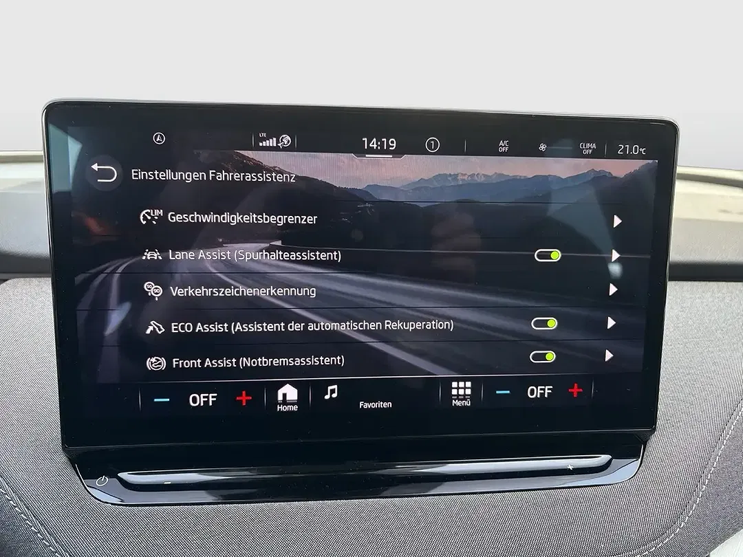 Skoda Enyaq 50 Loft - Thumbnail 13