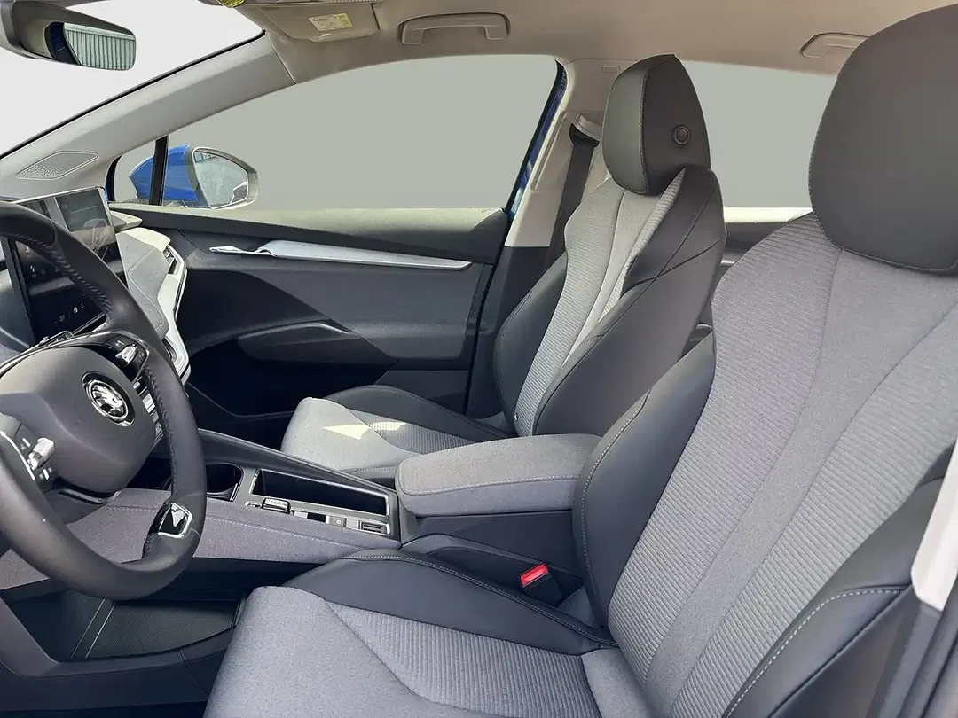 Skoda Enyaq 50 Loft - Thumbnail 7