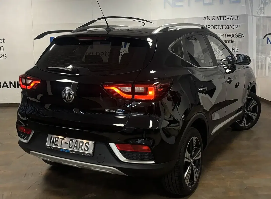 MG ZS EV Luxury - Thumbnail 4