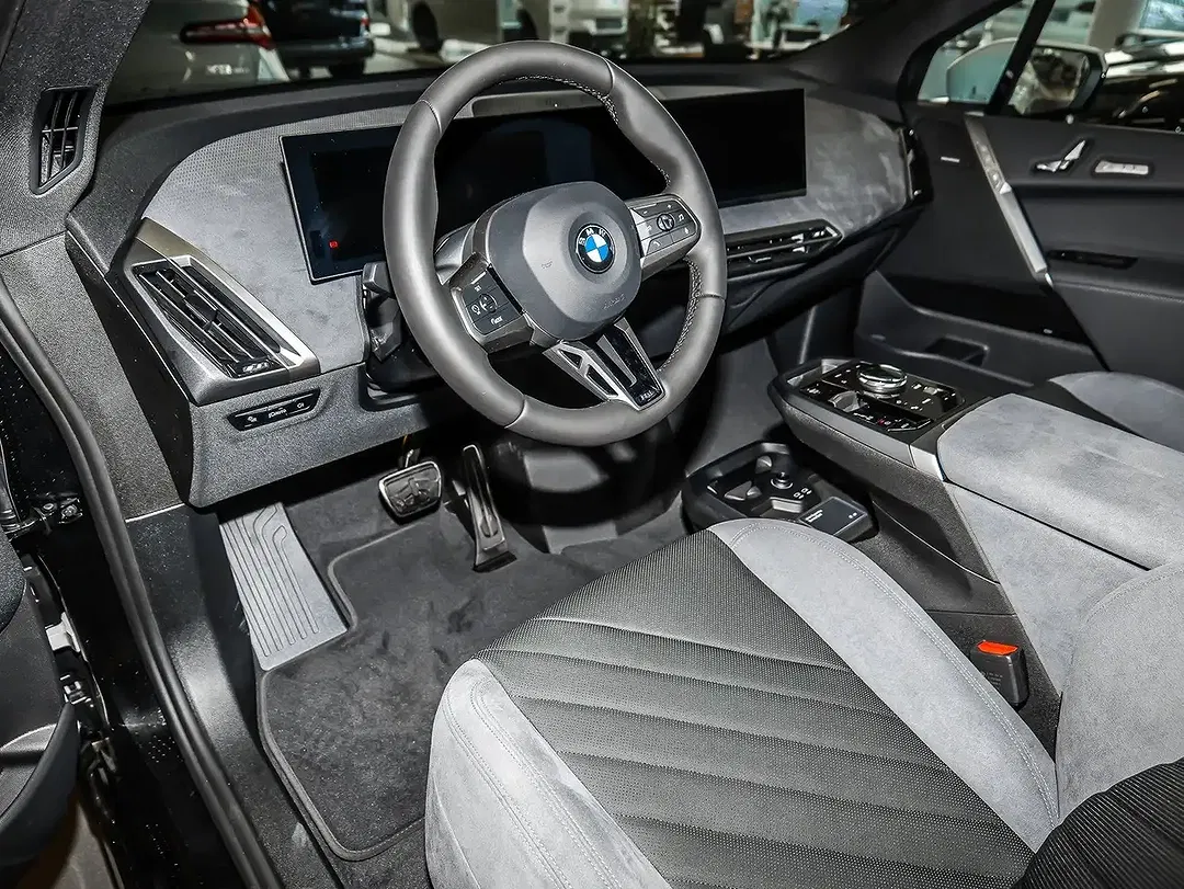 BMW iX xDrive M Sport - Thumbnail 5