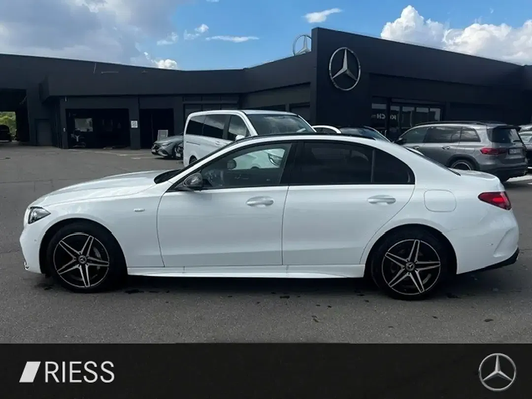 Mercedes-Benz C 300 AMG Sport Night - Thumbnail 4