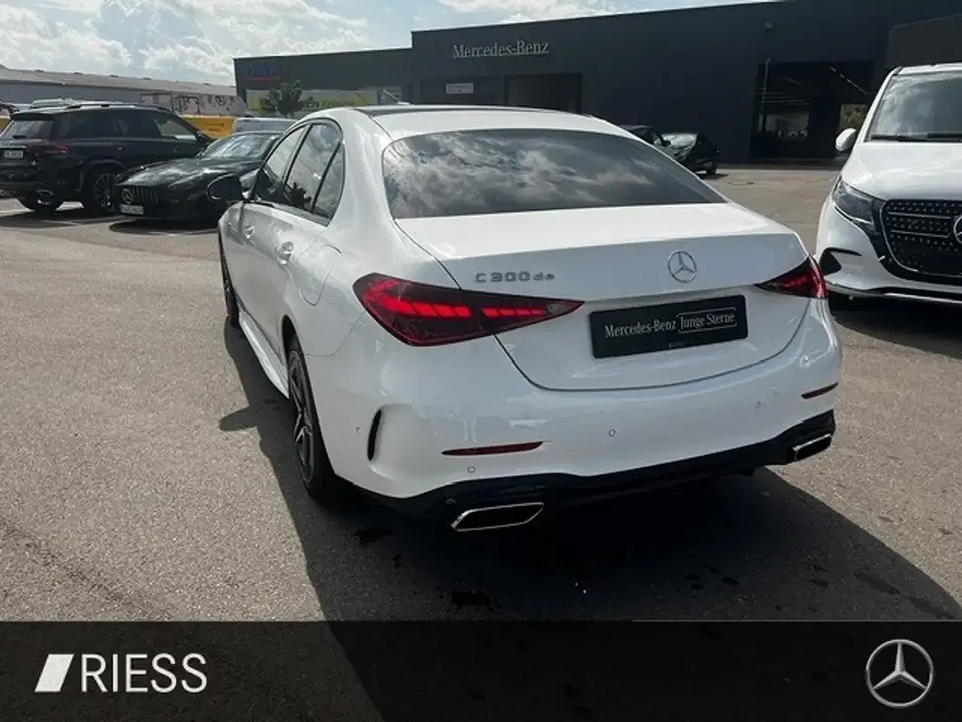 Mercedes-Benz C 300 AMG Sport Night - Thumbnail 6