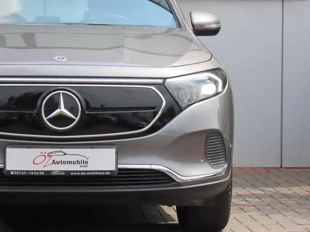 Mercedes-Benz EQA 250 - Thumbnail 3