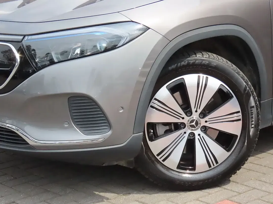 Mercedes-Benz EQA 250 - Thumbnail 5