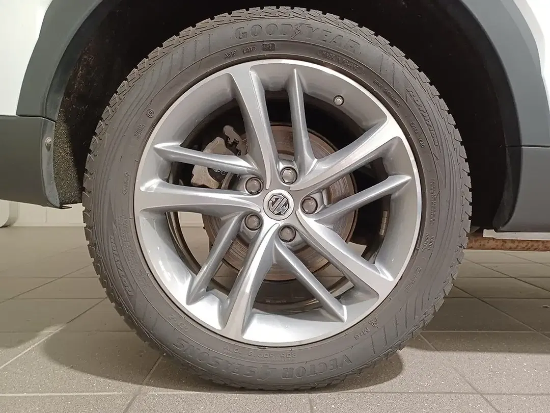 MG EHS 1.5 PHEV Luxury - Thumbnail 6