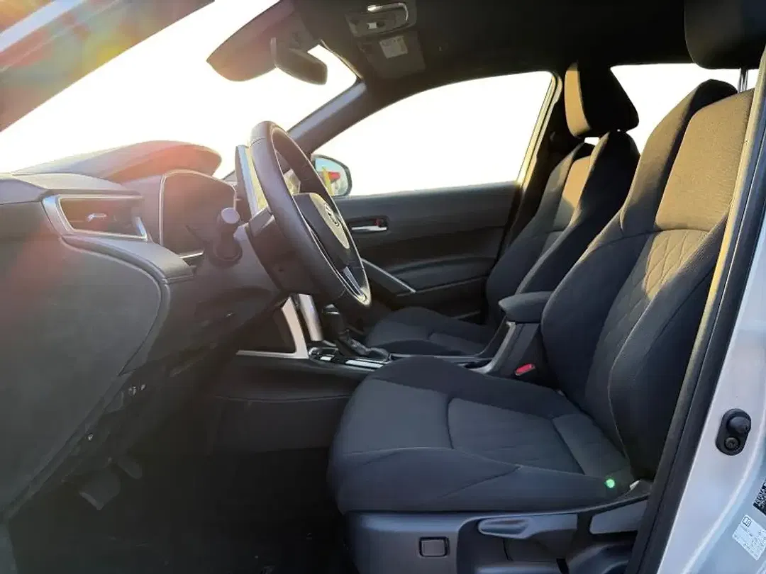 Toyota Corolla Cross Active - Thumbnail 10
