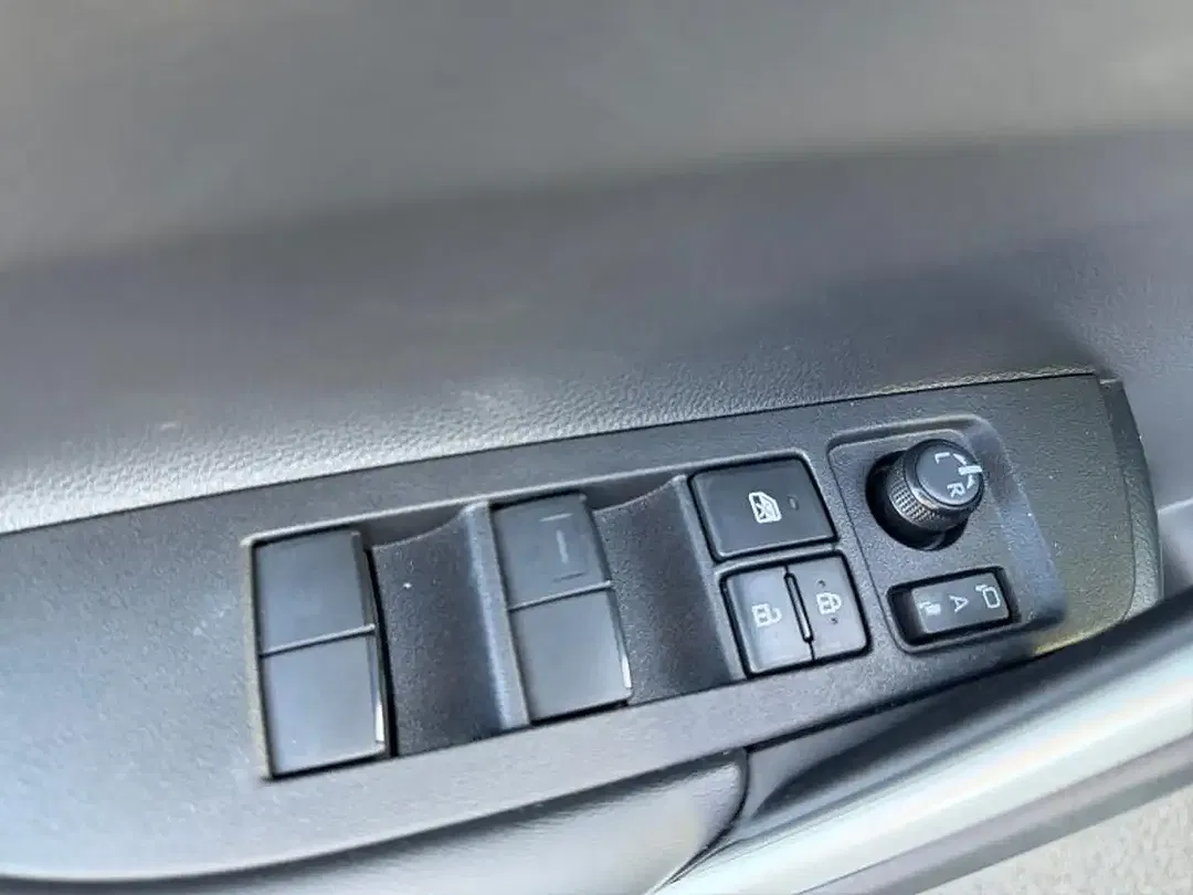Toyota Corolla Cross Active - Thumbnail 11