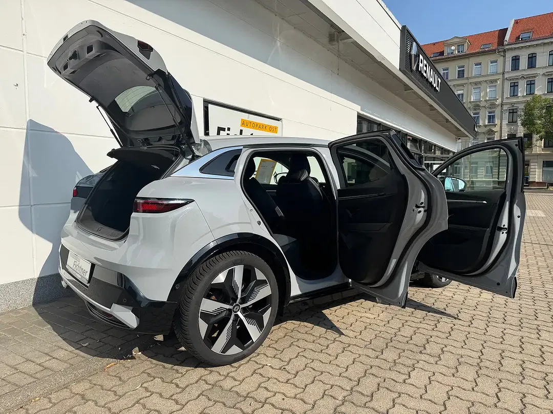 Renault Megane Techno Comfort - Thumbnail 4