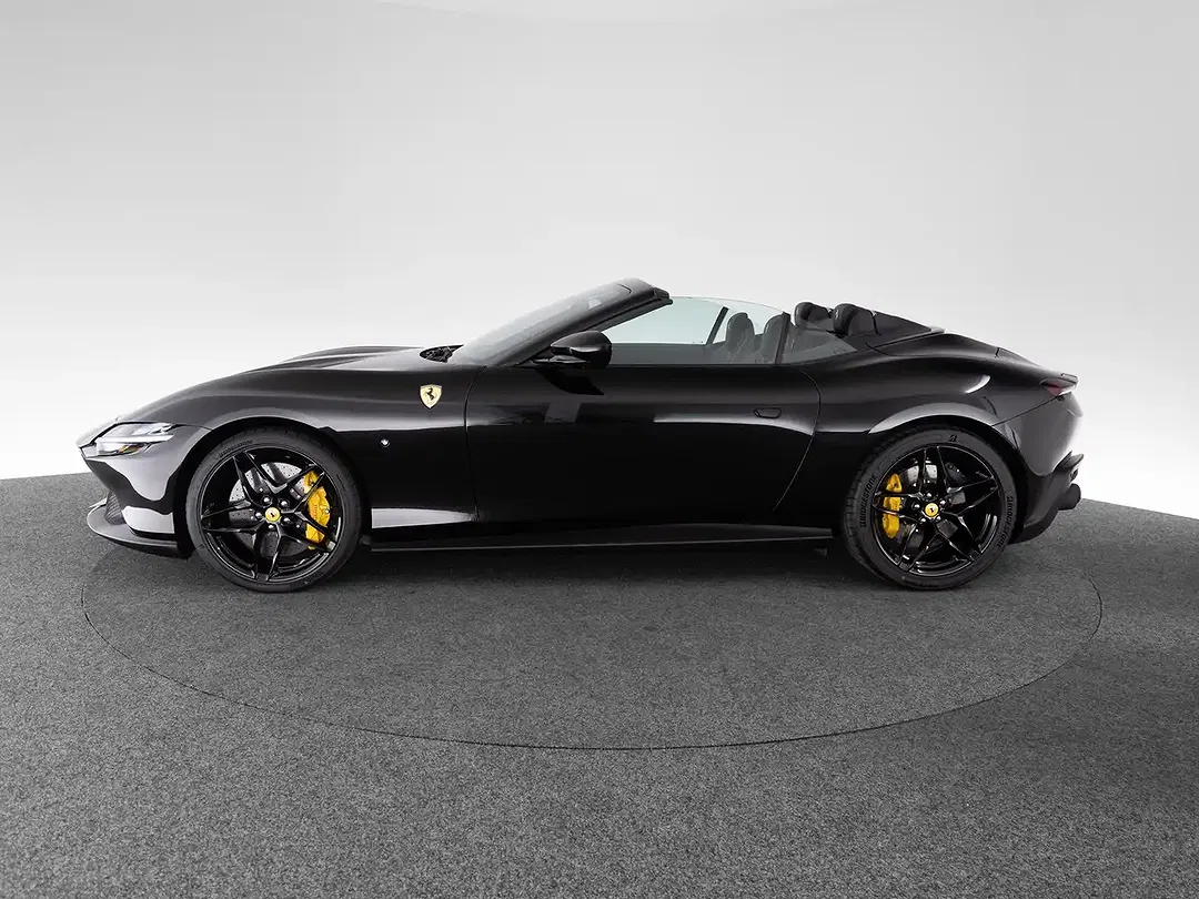 Ferrari Roma Spider - Thumbnail 2