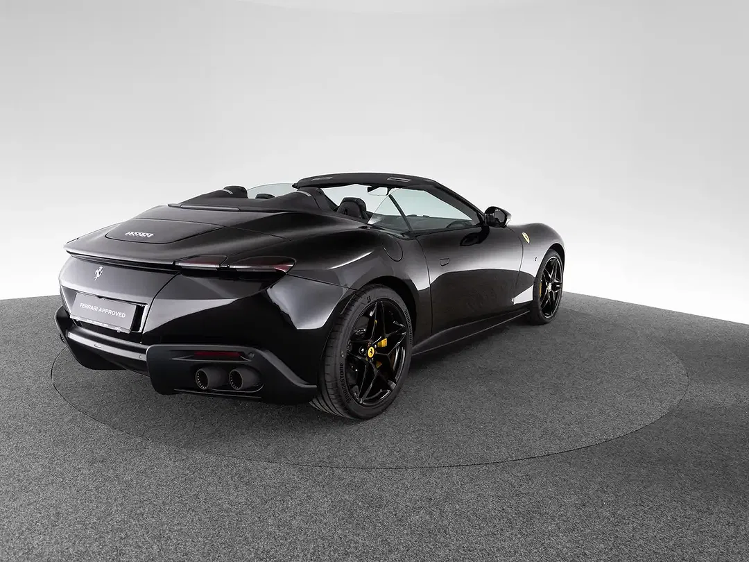 Ferrari Roma Spider - Thumbnail 6