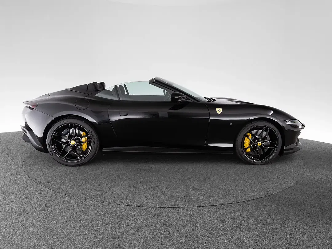 Ferrari Roma Spider - Thumbnail 7