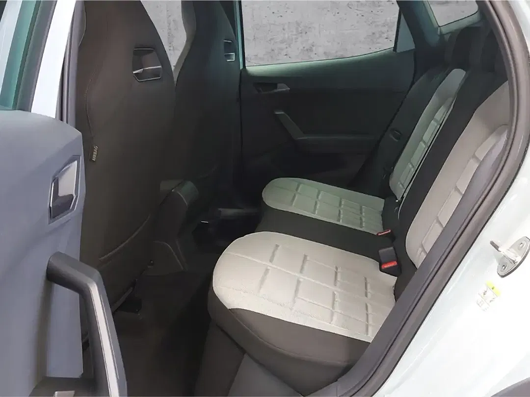 SEAT Arona 1.0 TSI FR - Thumbnail 10